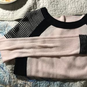 Women’s American Eagle sweater